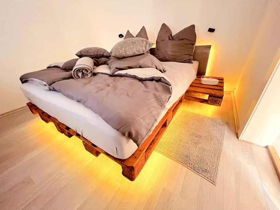 Suburban Jungle Apartment Bochum Ngoại thất bức ảnh