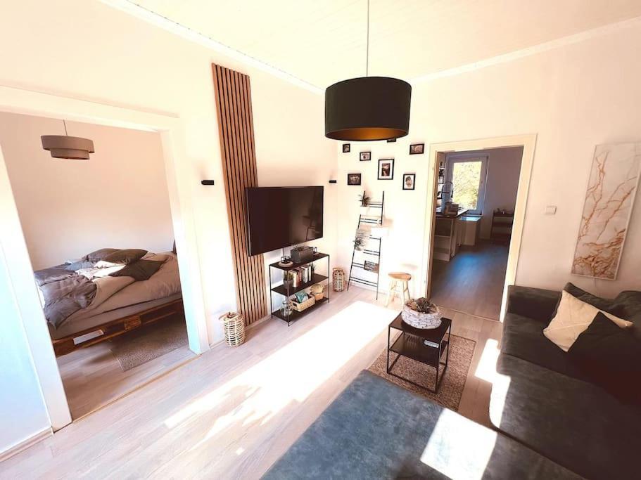 Suburban Jungle Apartment Bochum Ngoại thất bức ảnh